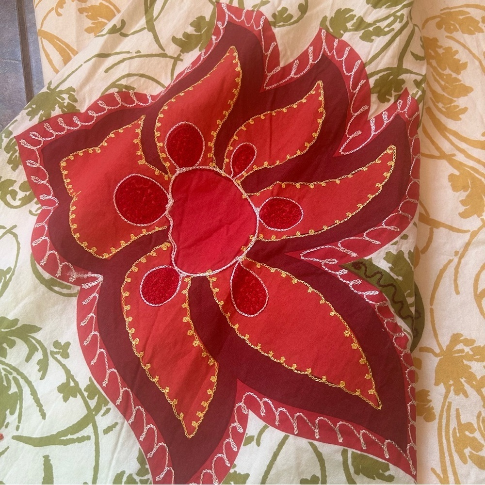 PIER 1 IMPORTS Boho Curtain Panels Set of 2 Light Filtering Floral Embroidered - Picture 9 of 10